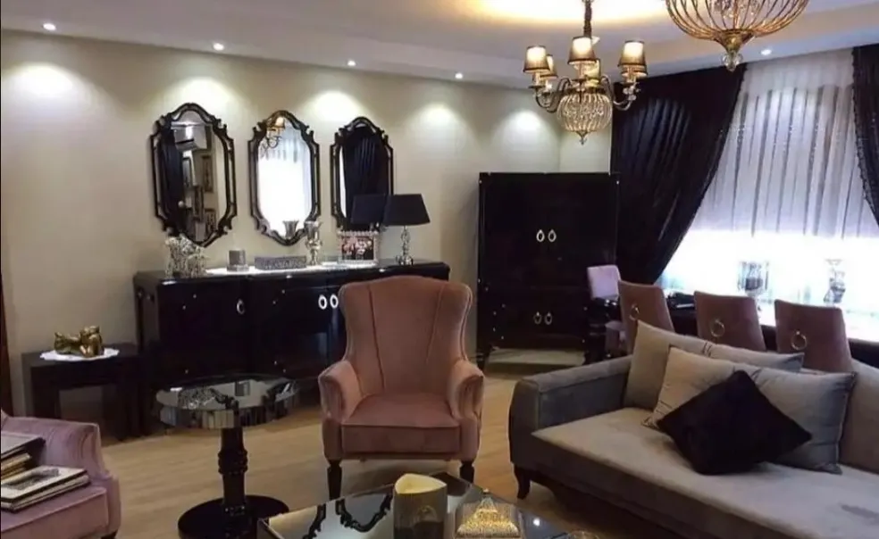 Neutral decor and furniture